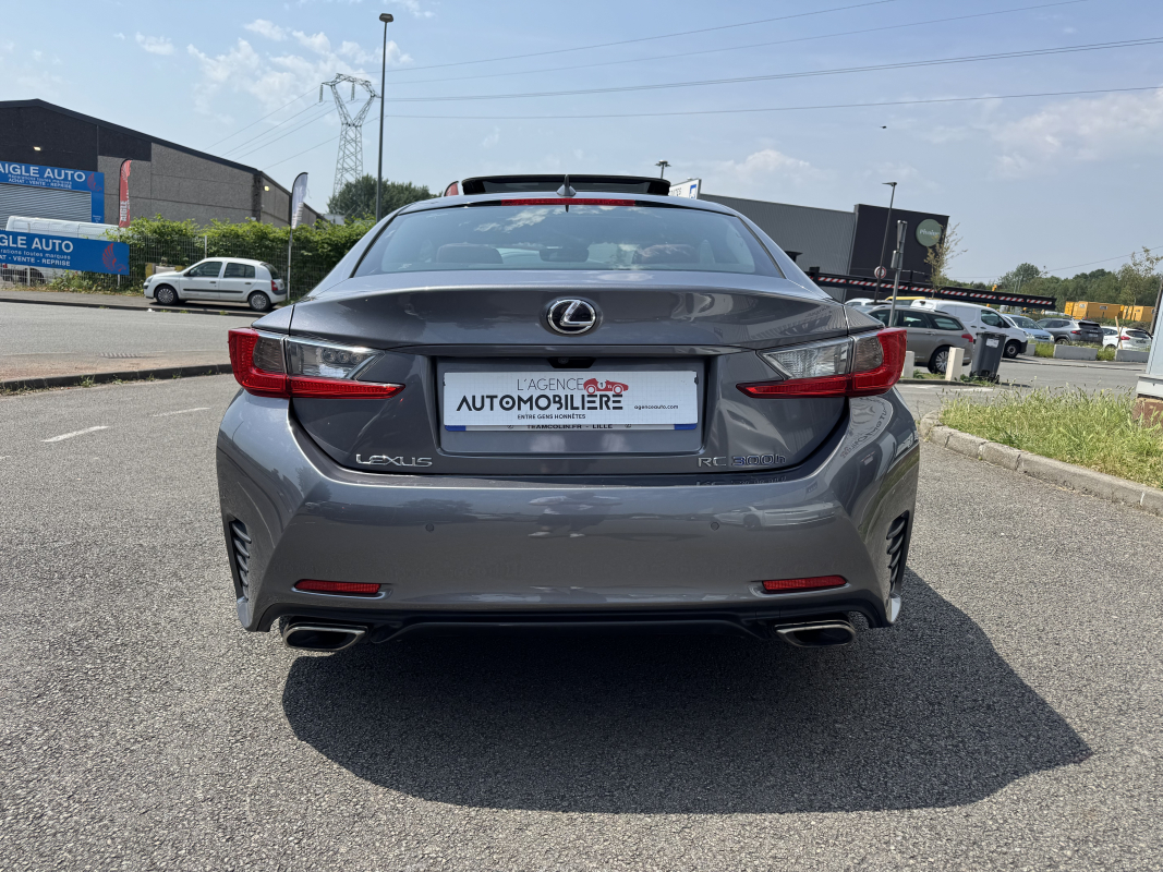 Lexus RC — 9