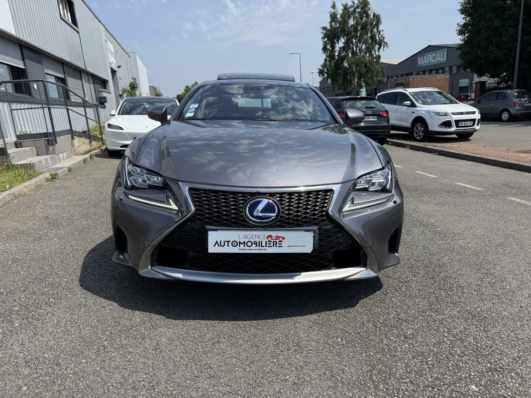 Lexus RC — 10