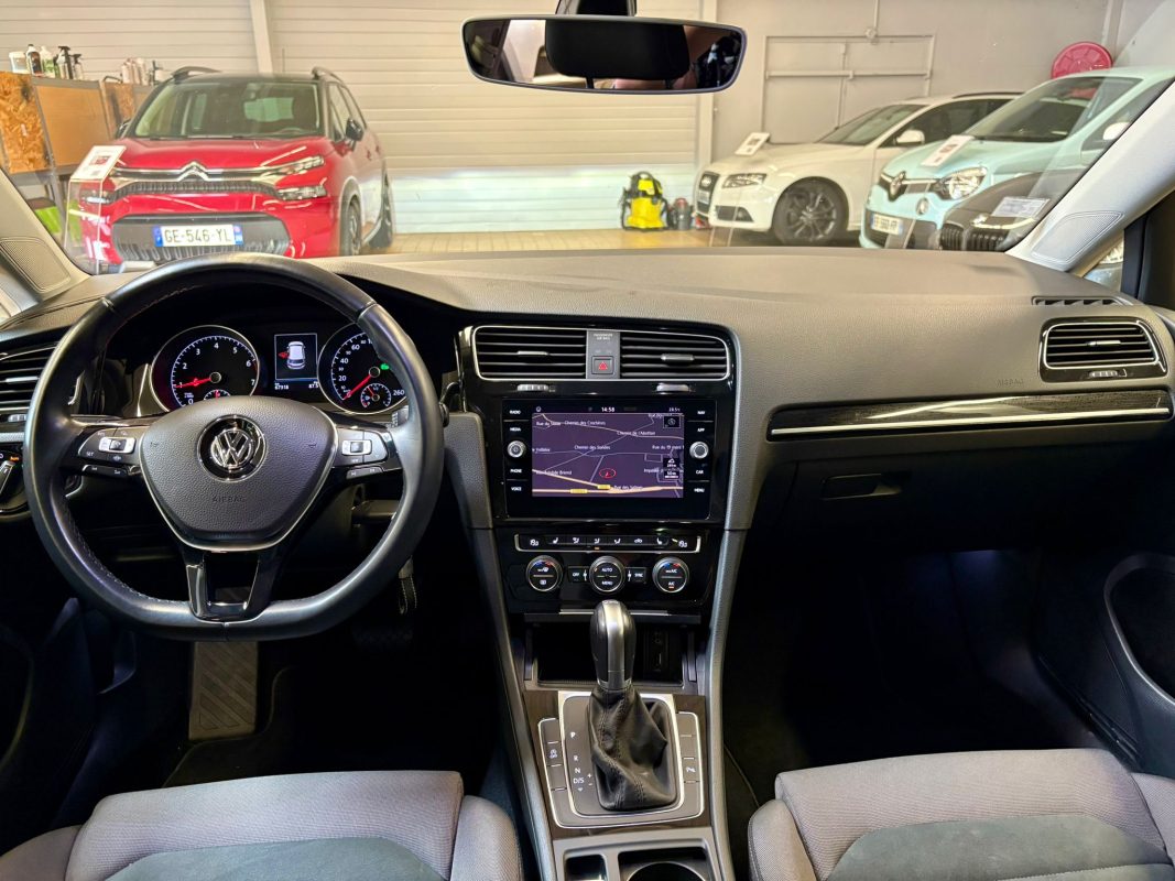 Volkswagen Golf — 20
