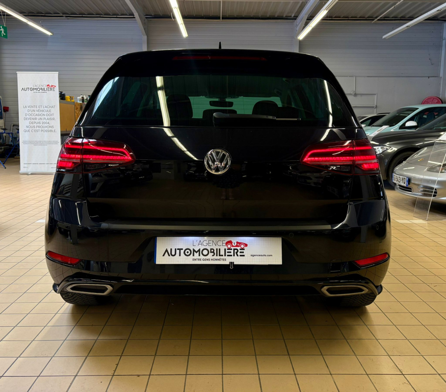 Volkswagen Golf — 6