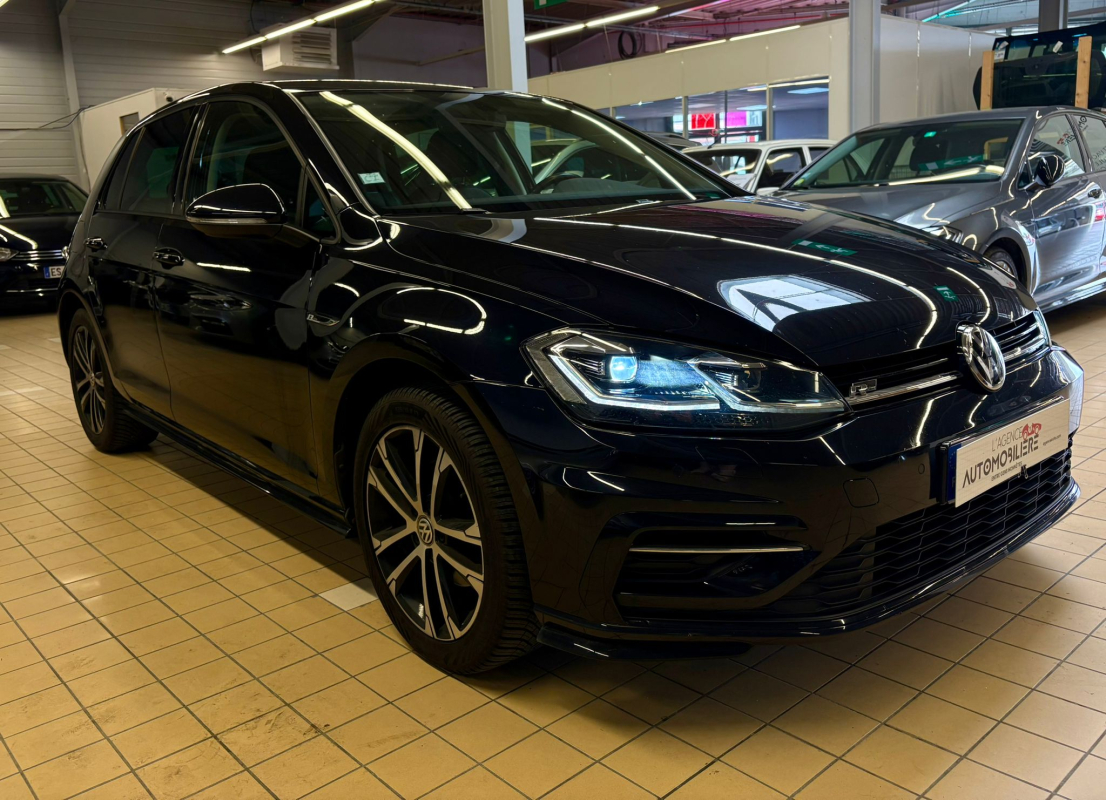 Volkswagen Golf — 4