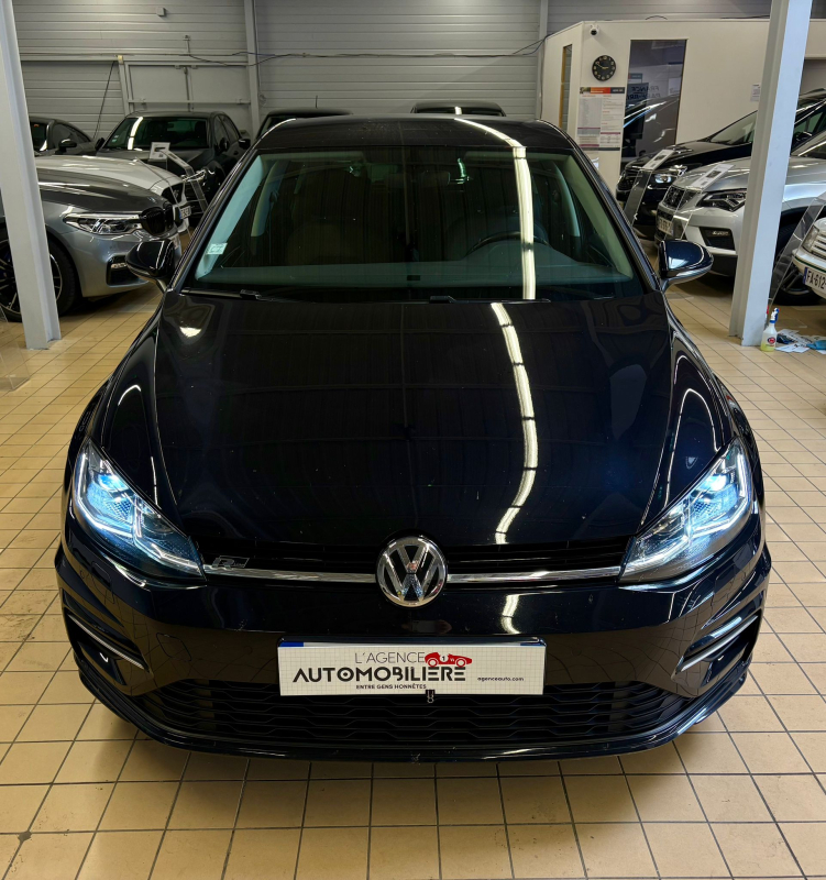 Volkswagen Golf — 3