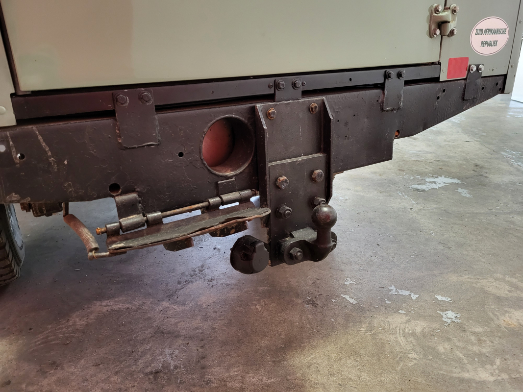 Land Rover Range Rover — 23