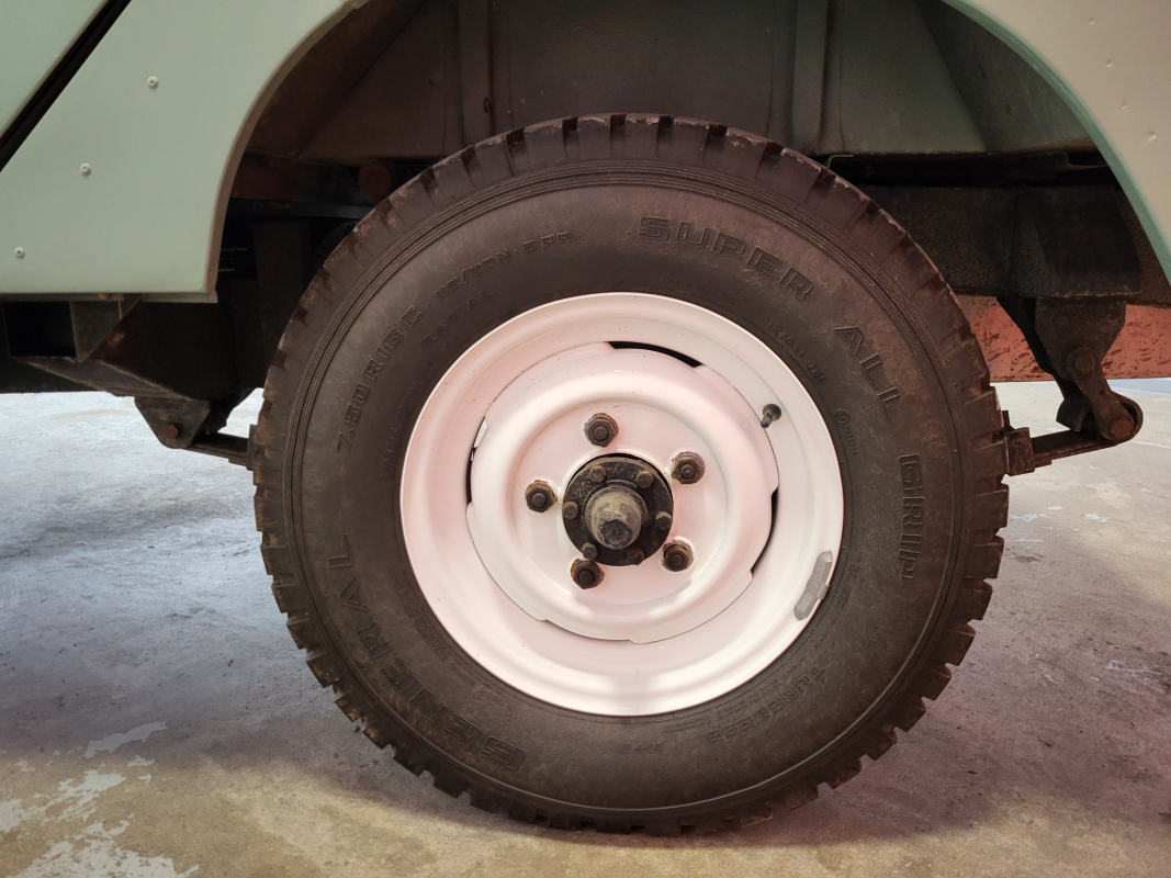 Land Rover Range Rover — 25