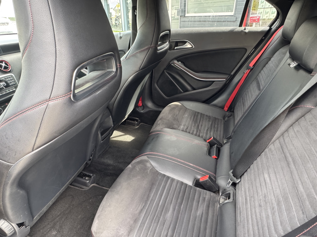 Mercedes Classe A — 23