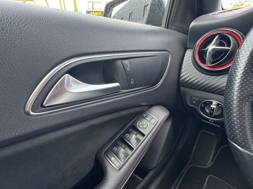 Mercedes Classe A — 18