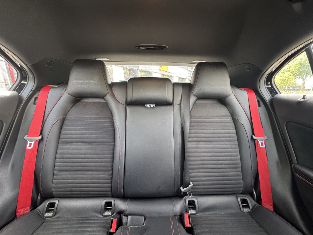 Mercedes Classe A — 26