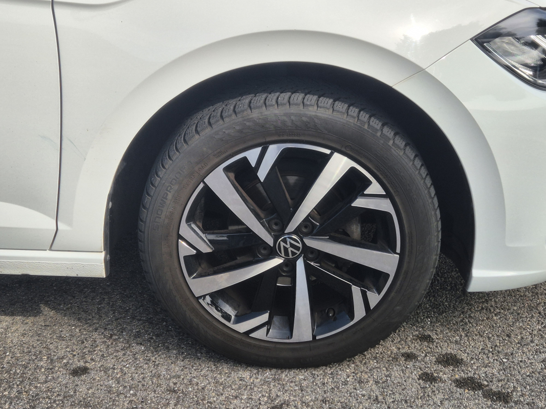 Volkswagen Polo — 19