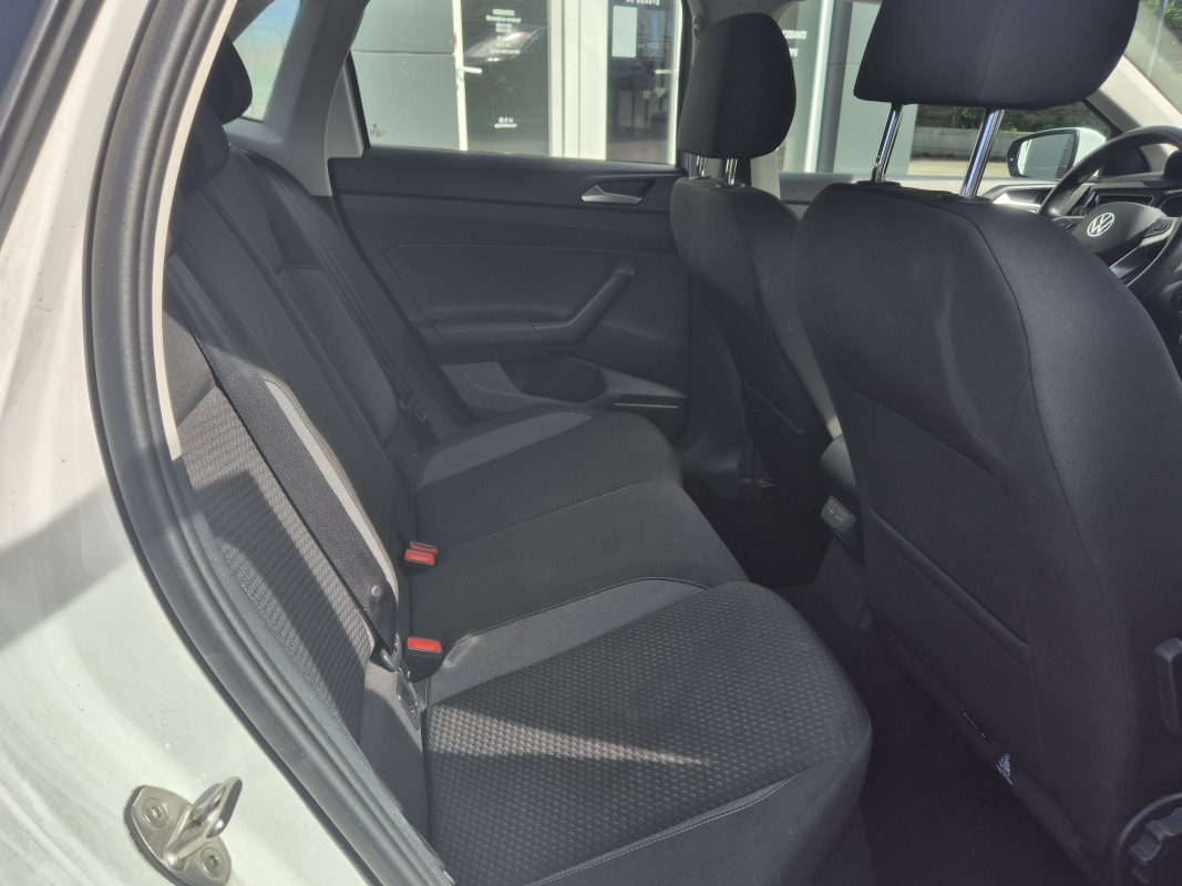 Volkswagen Polo — 15