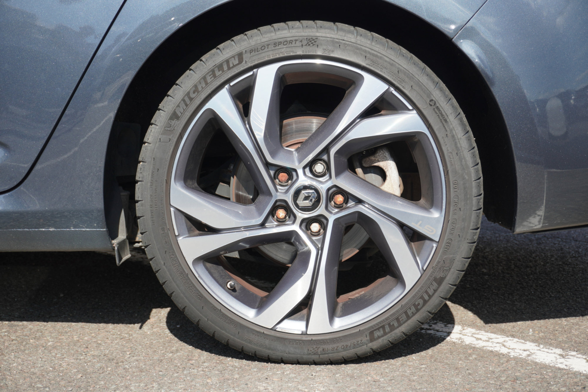 Renault Megane — 28