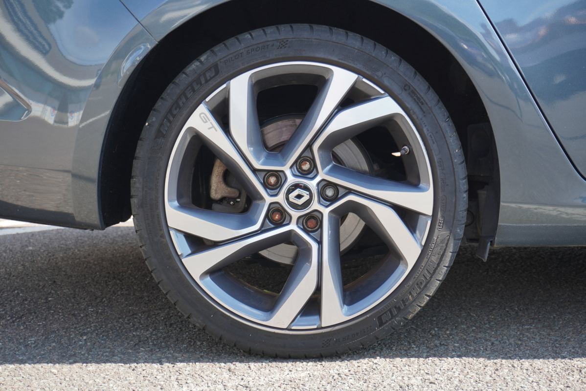 Renault Megane — 30