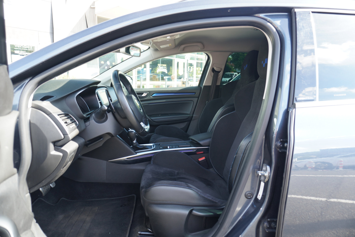 Renault Megane — 24