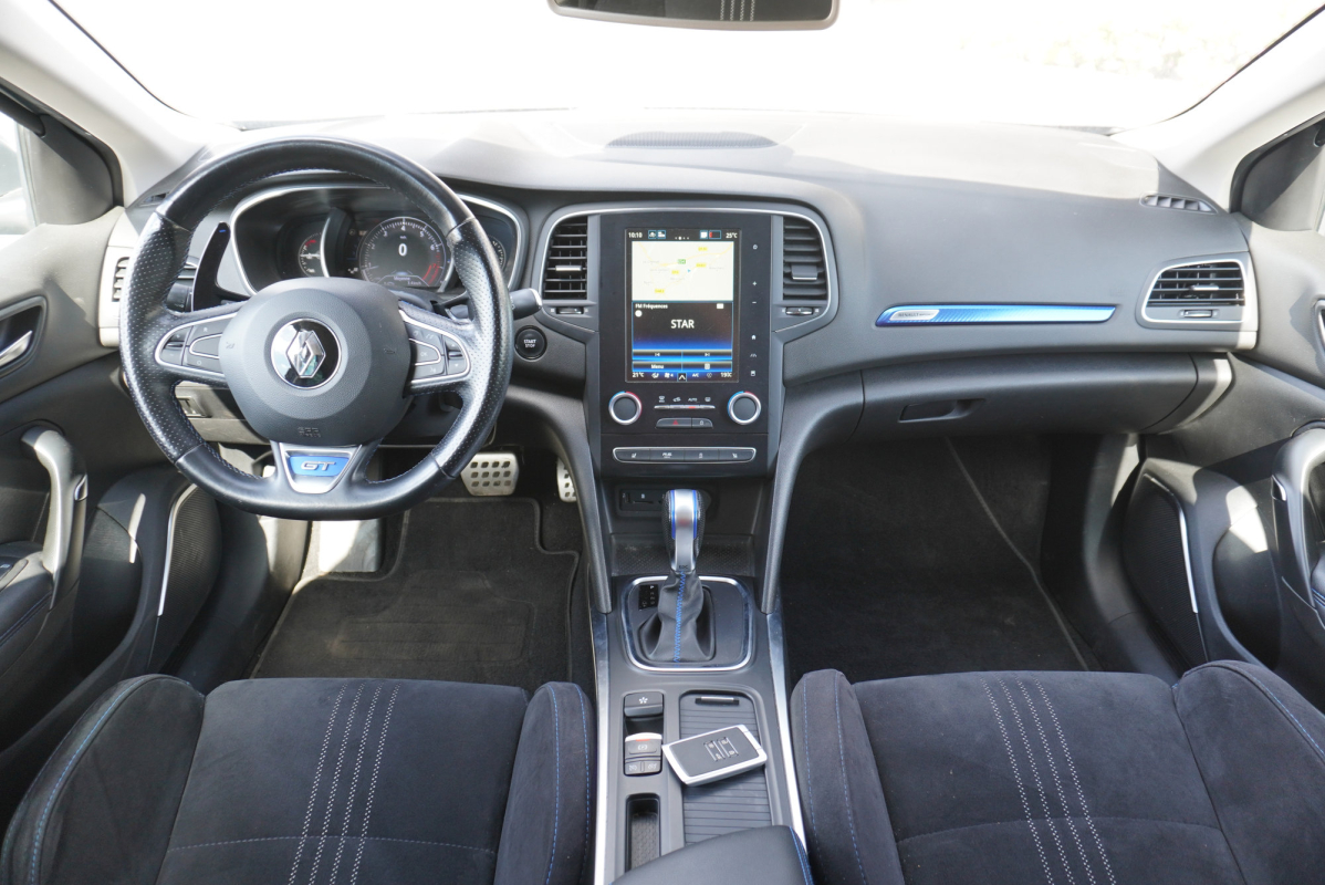 Renault Megane — 13