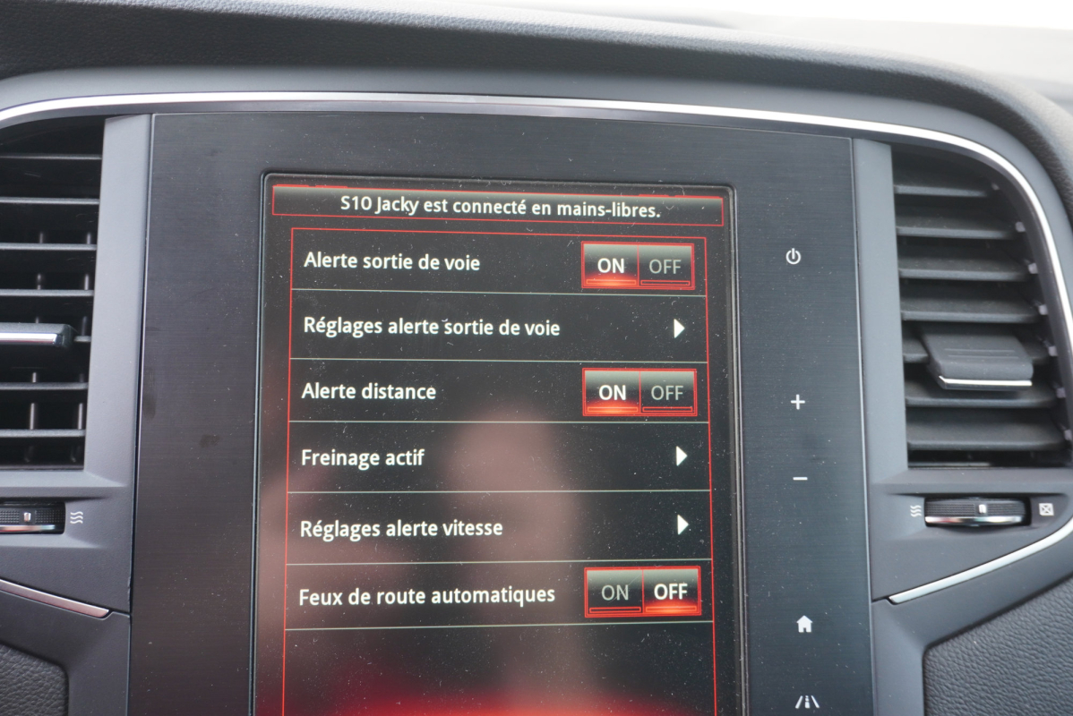 Renault Megane — 19