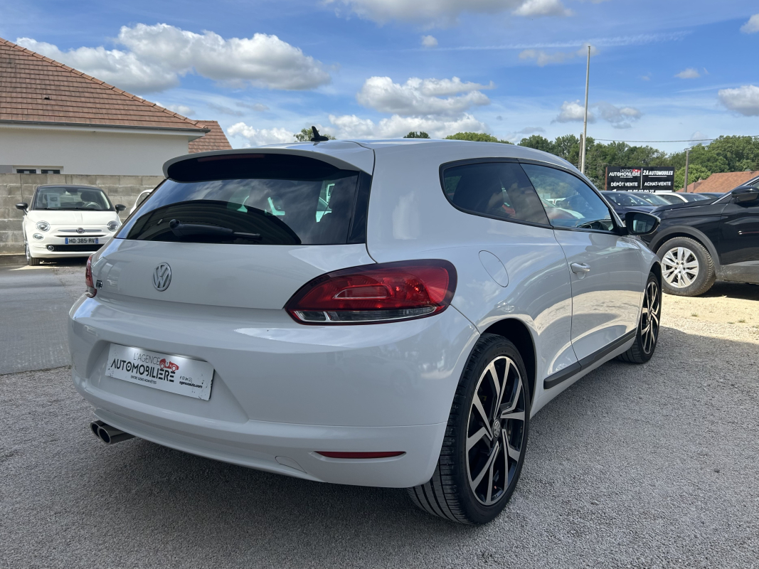 Volkswagen Scirocco — 8