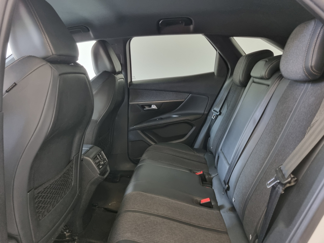 Peugeot 3008 — 13