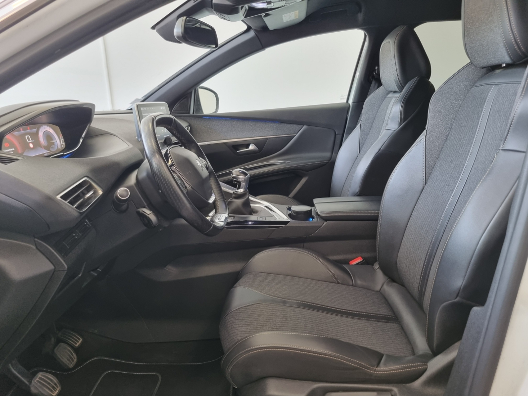 Peugeot 3008 — 11