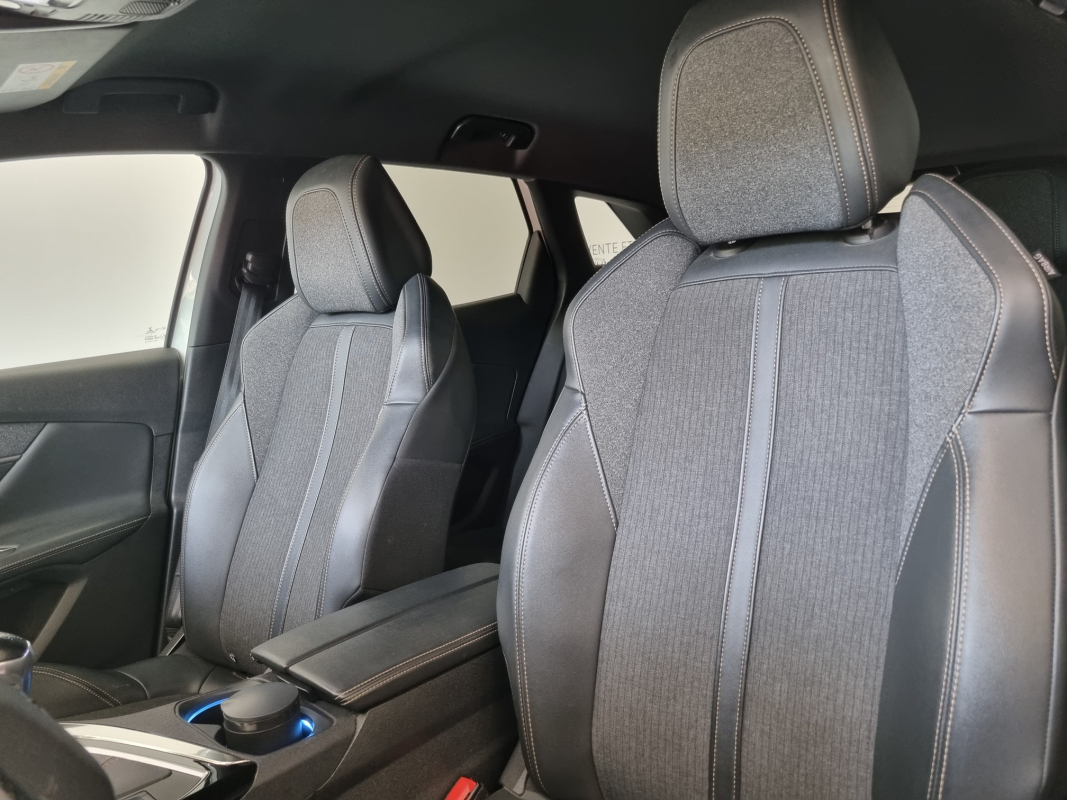 Peugeot 3008 — 12