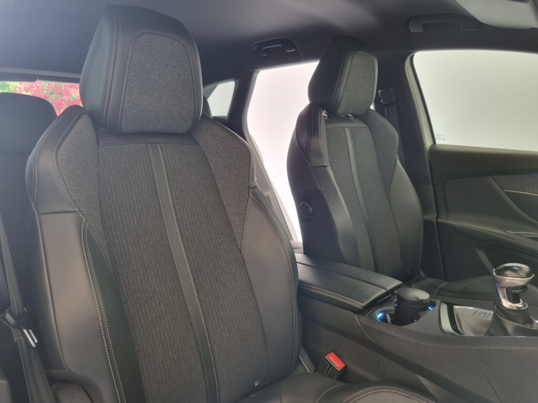 Peugeot 3008 — 19