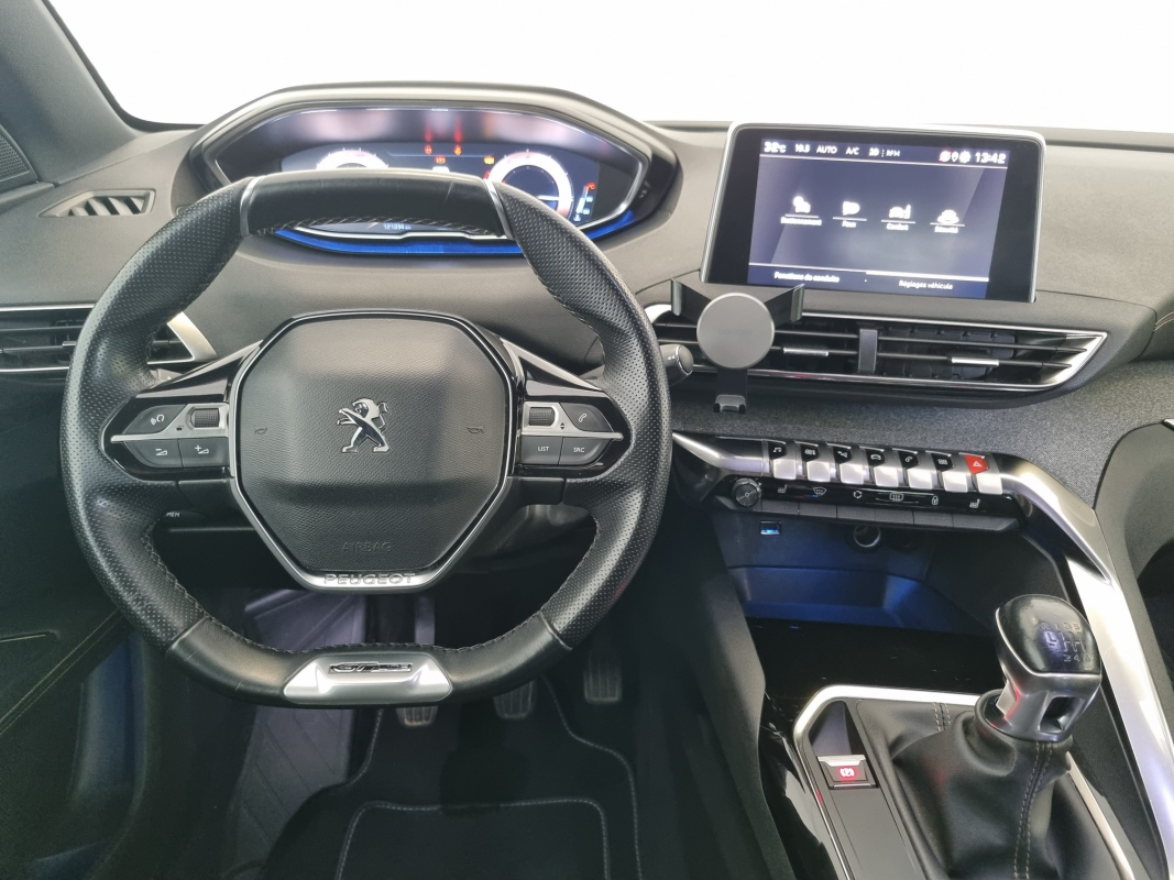 Peugeot 3008 — 25