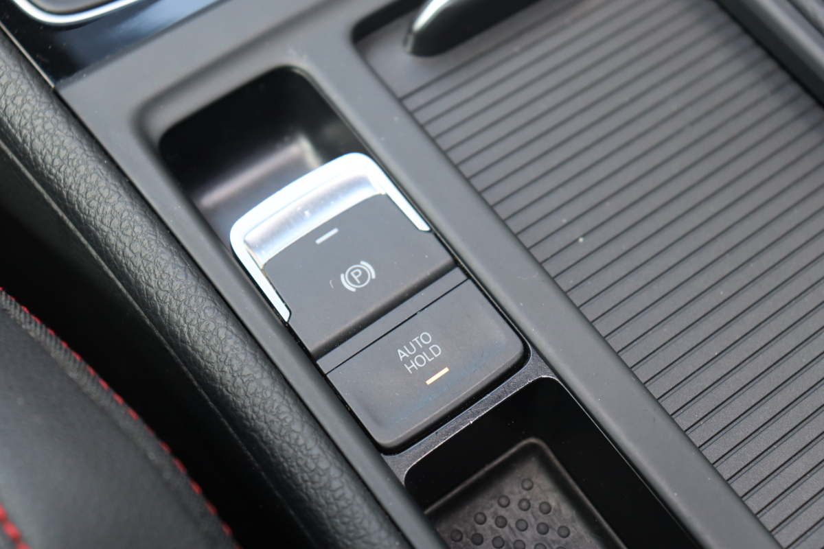 Volkswagen Golf — 33