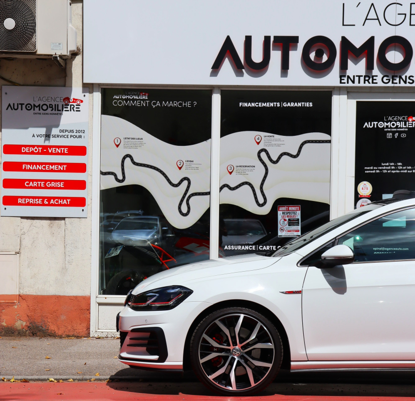 Volkswagen Golf — 2