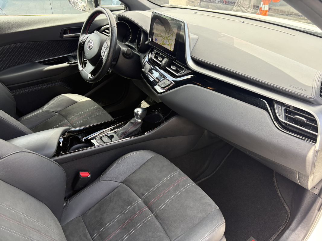 Toyota C-HR — 11
