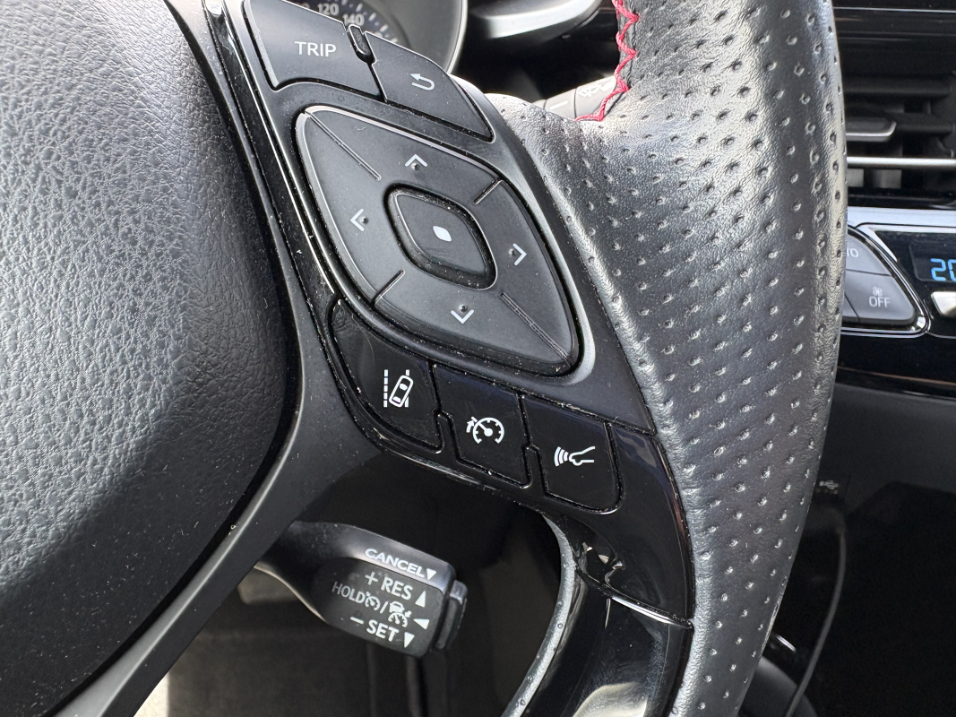 Toyota C-HR — 32