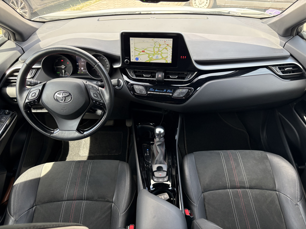 Toyota C-HR — 10