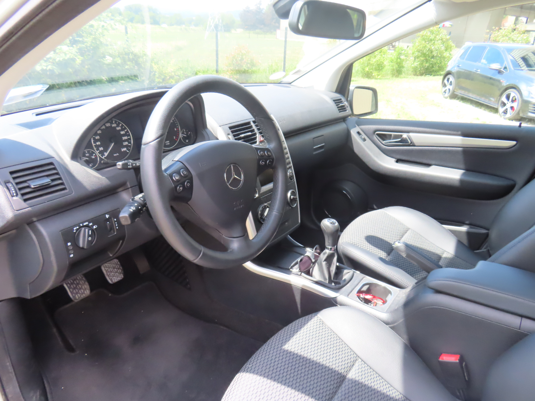 Mercedes Classe A — 9
