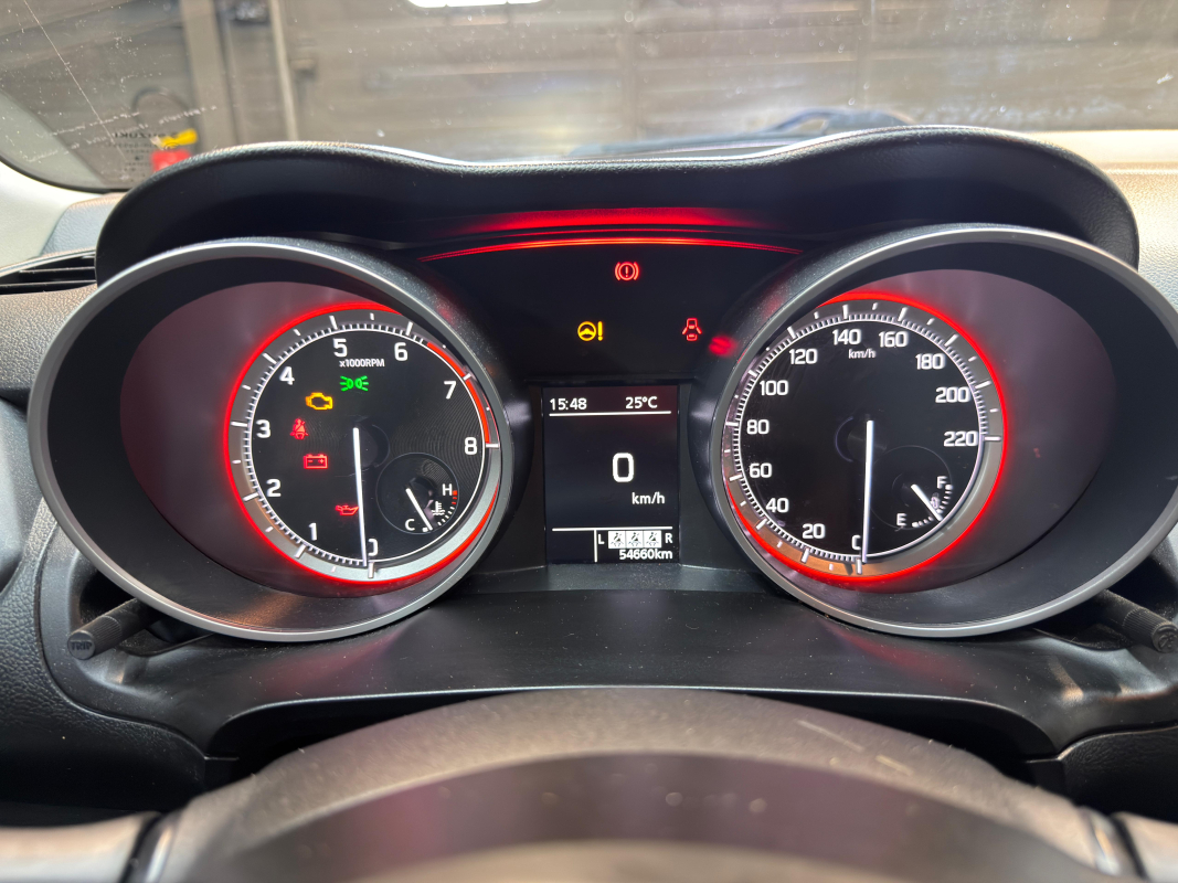 Suzuki Swift — 14