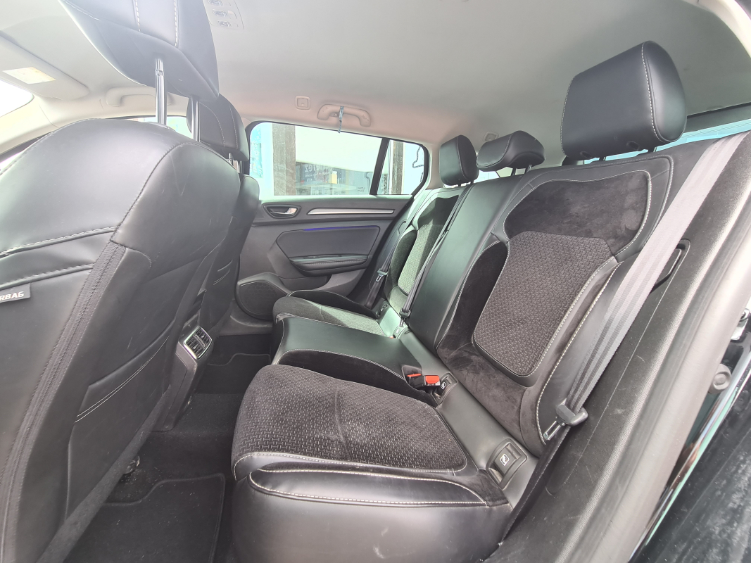Renault Megane Estate — 9