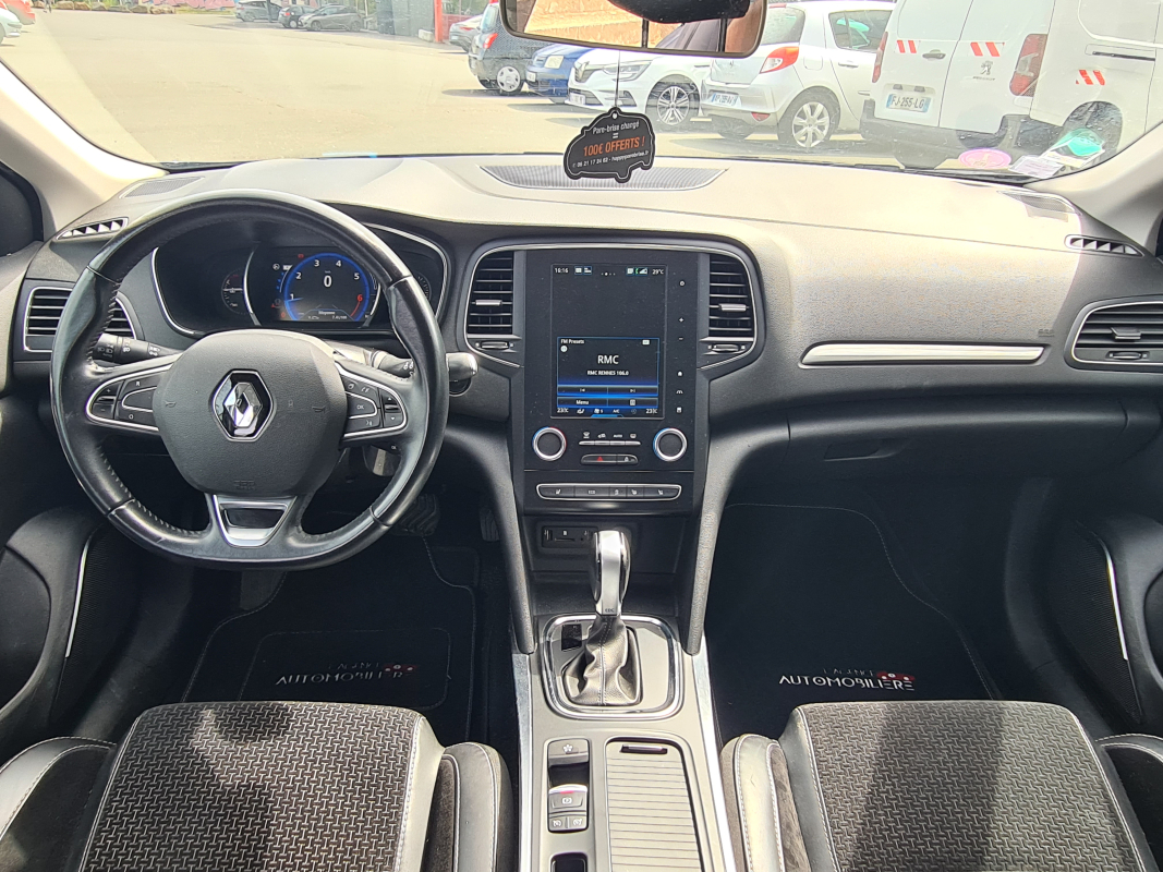 Renault Megane Estate — 13
