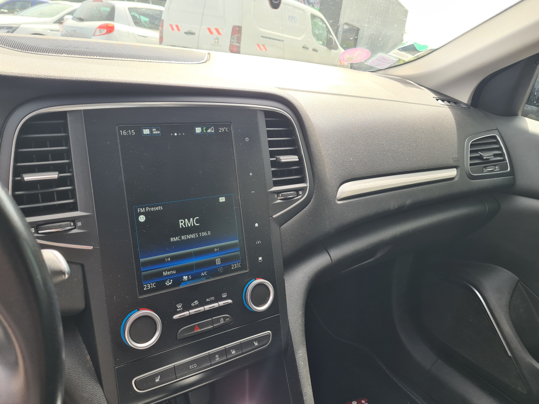Renault Megane Estate — 15