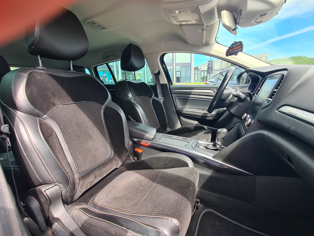 Renault Megane Estate — 26