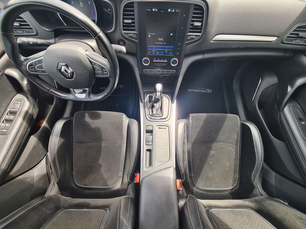 Renault Megane Estate — 25