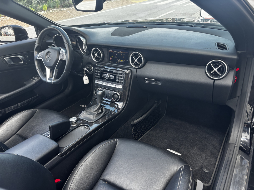 Mercedes SLK — 17