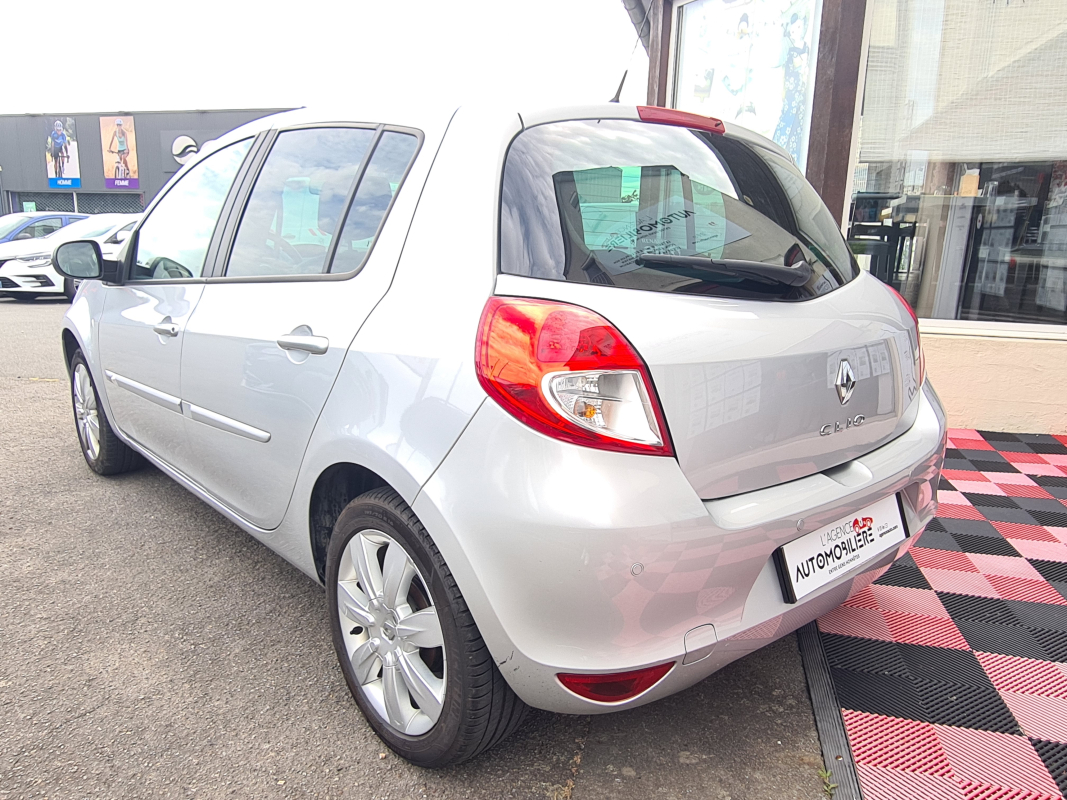 Renault Clio — 3