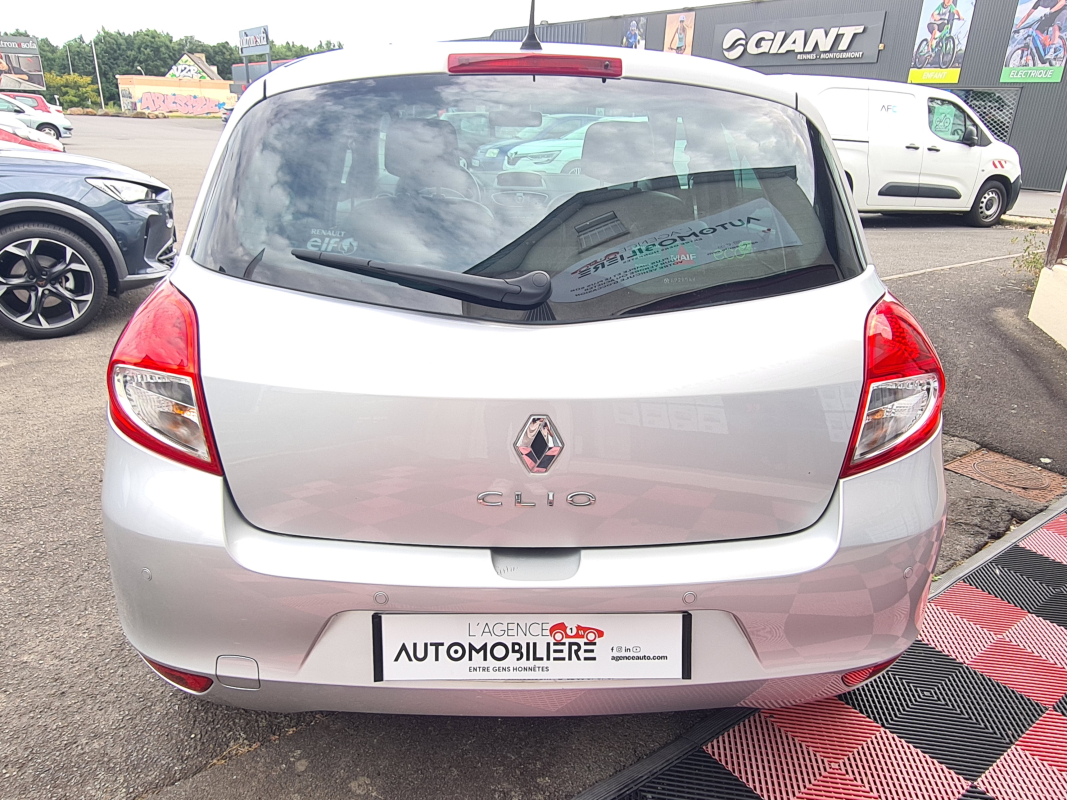 Renault Clio — 4