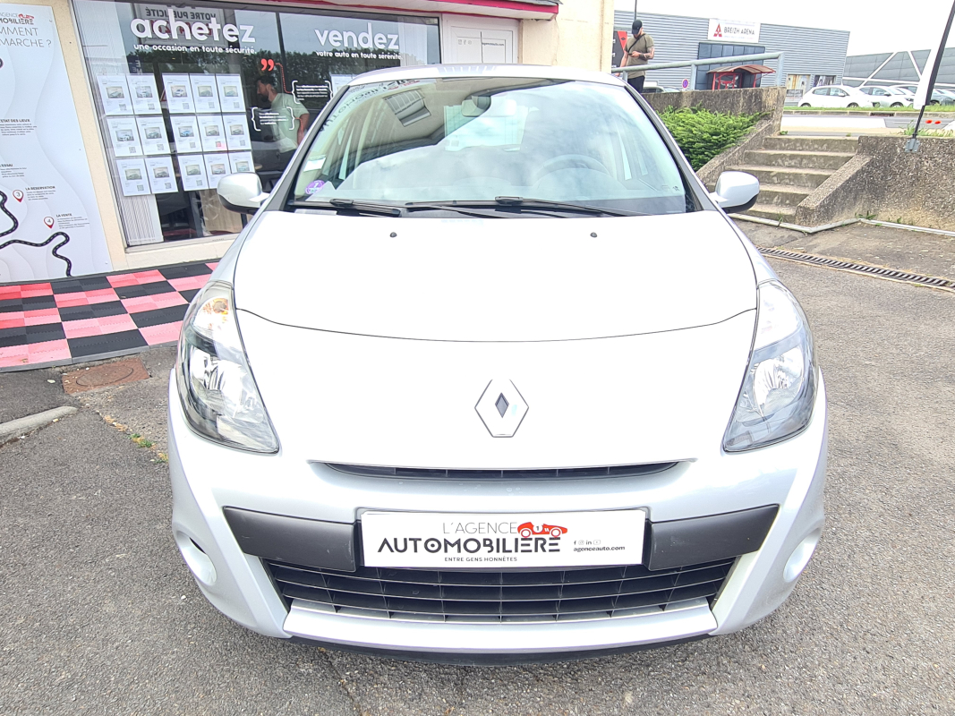Renault Clio — 8