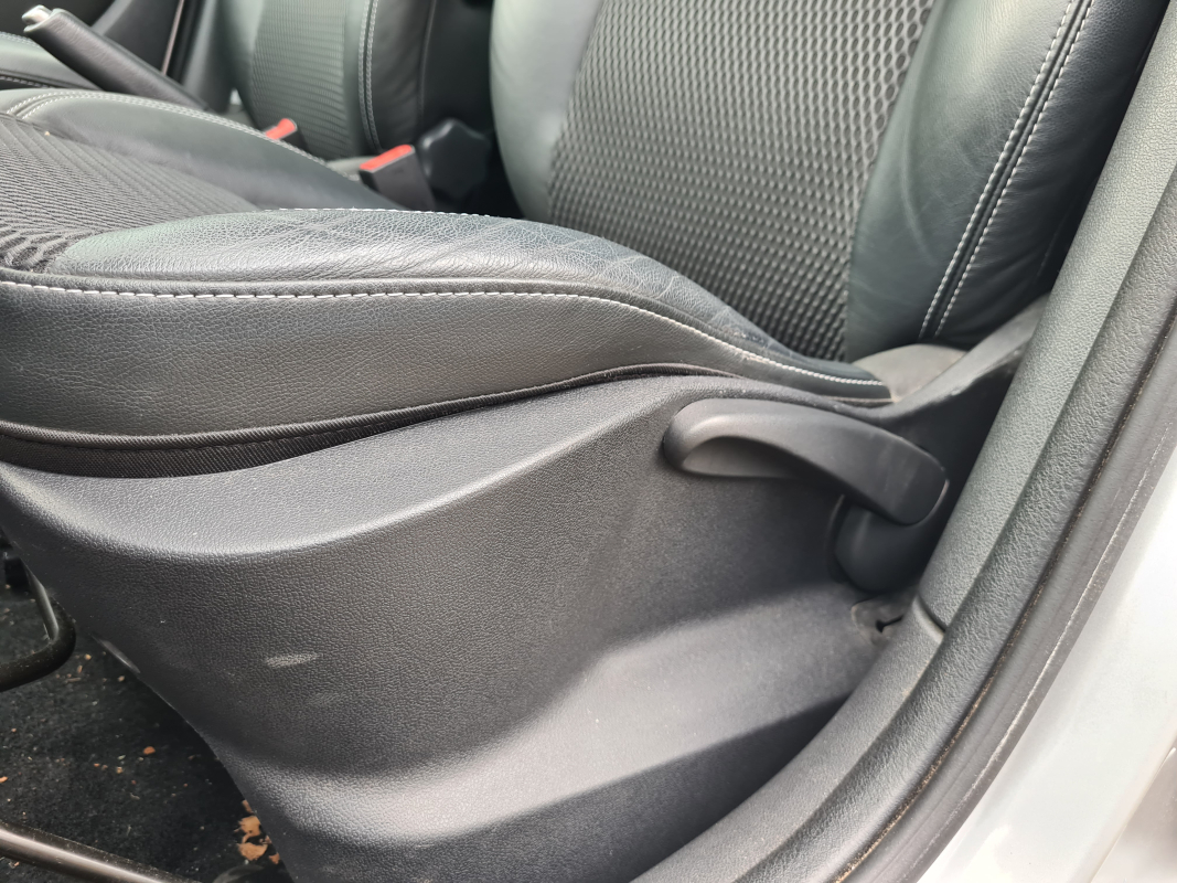 Renault Clio — 30