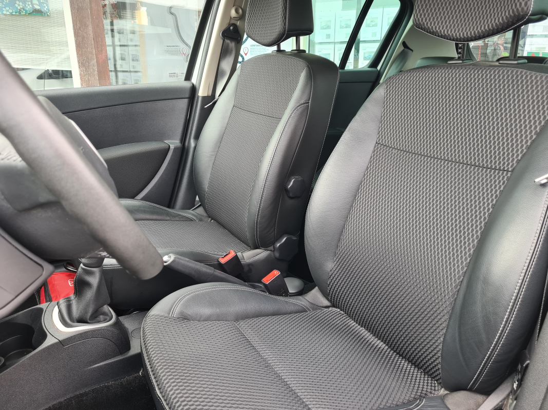 Renault Clio — 25