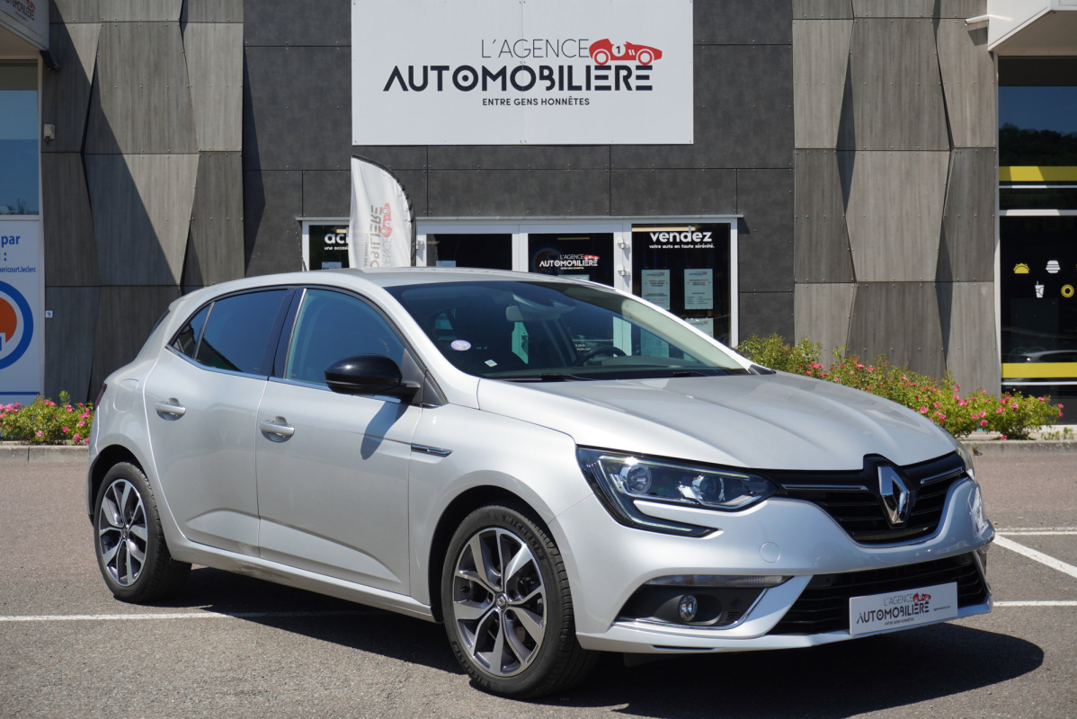 Renault Megane — 3