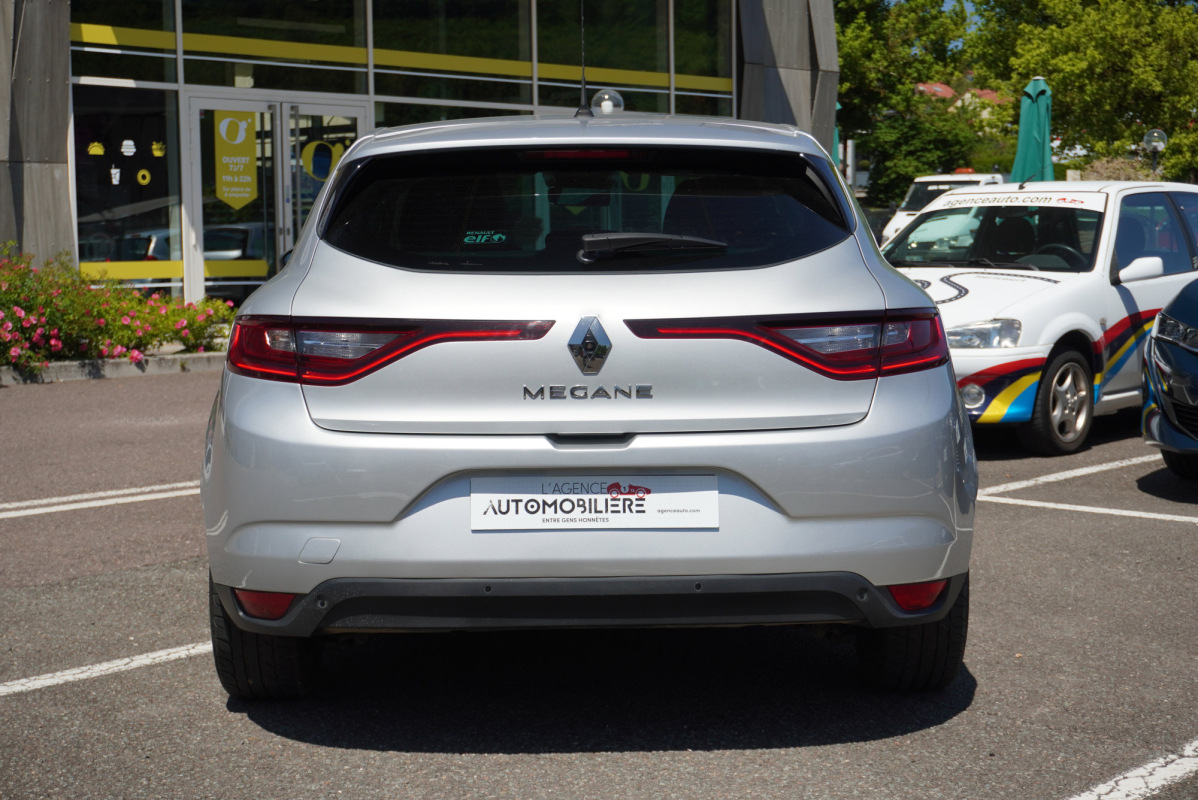 Renault Megane — 6