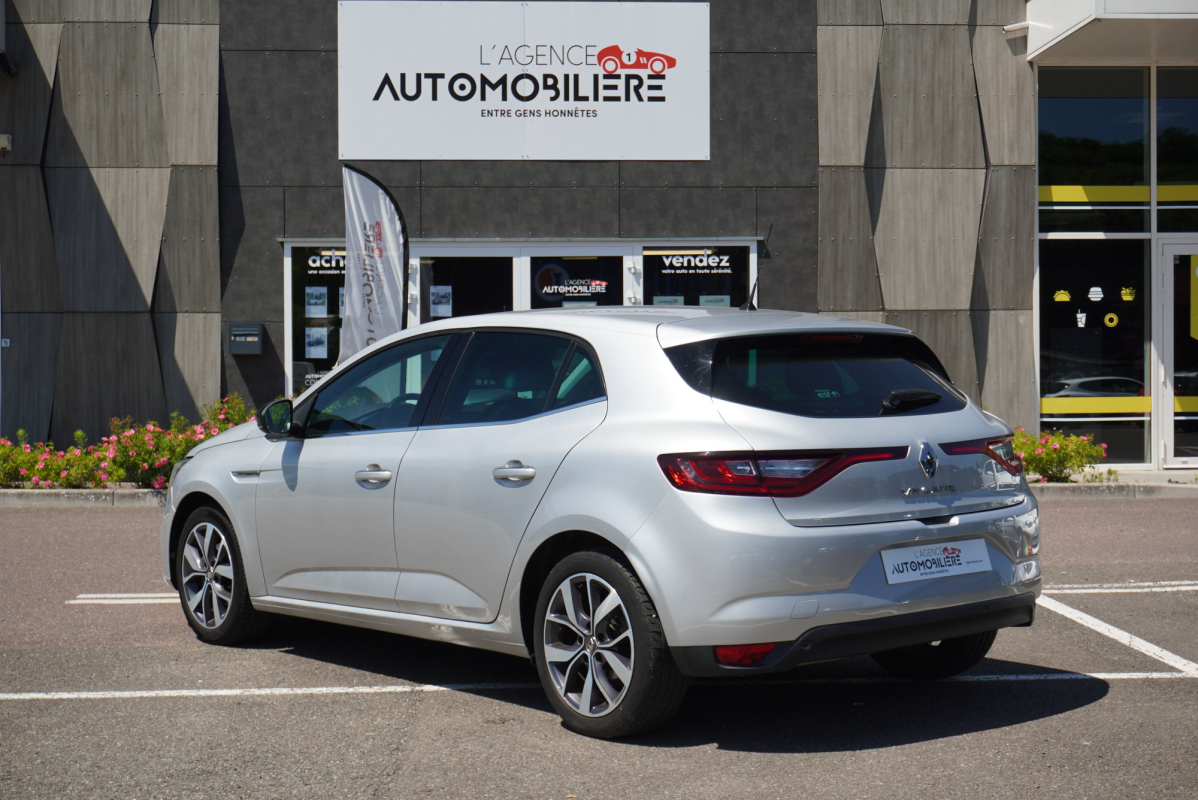 Renault Megane — 7