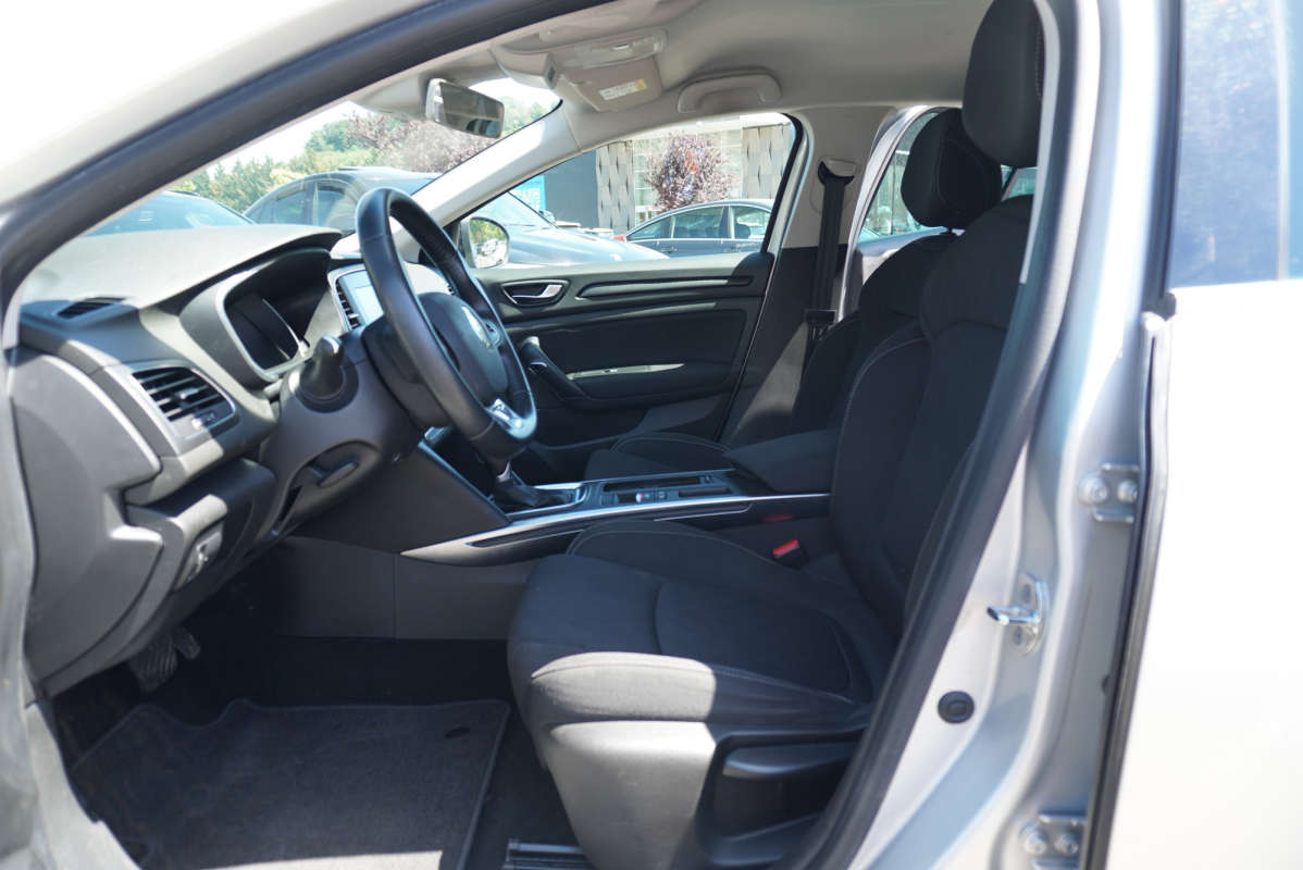 Renault Megane — 24