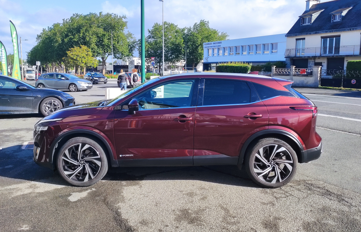Nissan Qashqai — 10