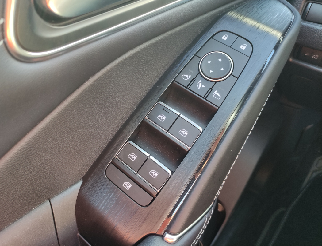 Nissan Qashqai — 25