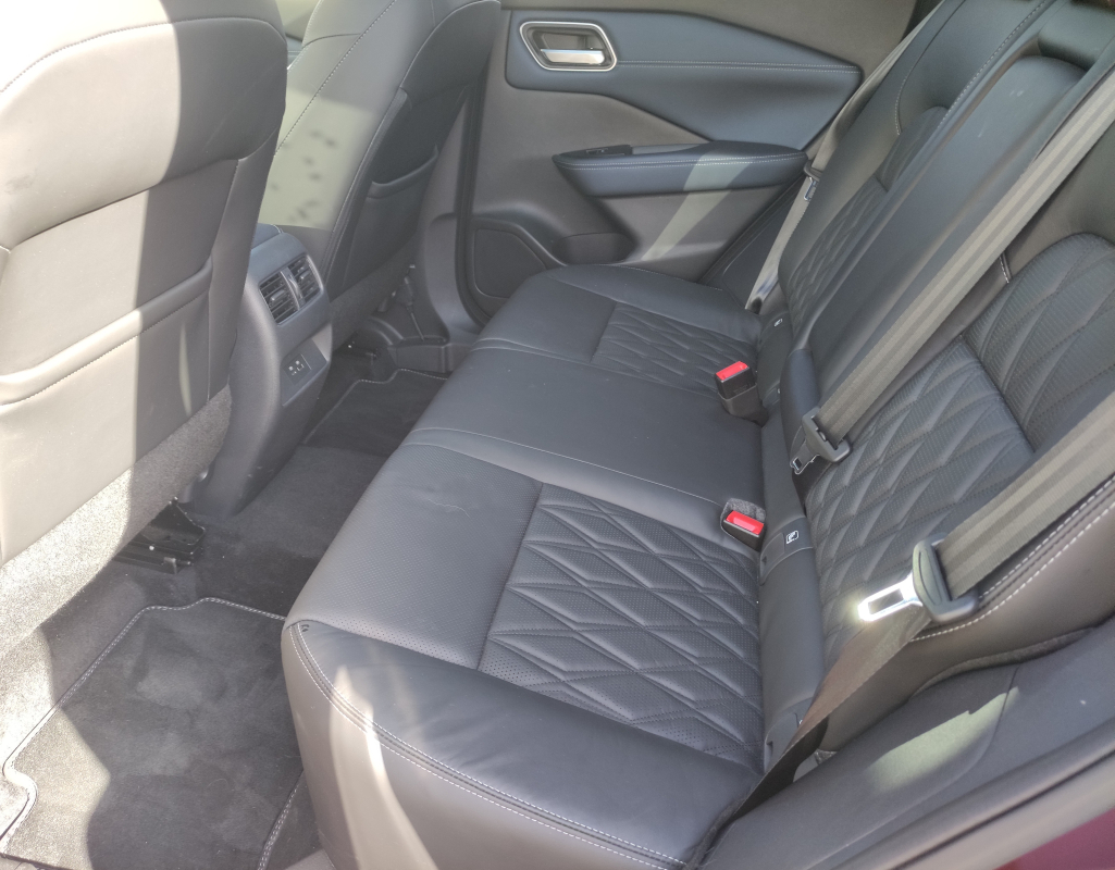 Nissan Qashqai — 18