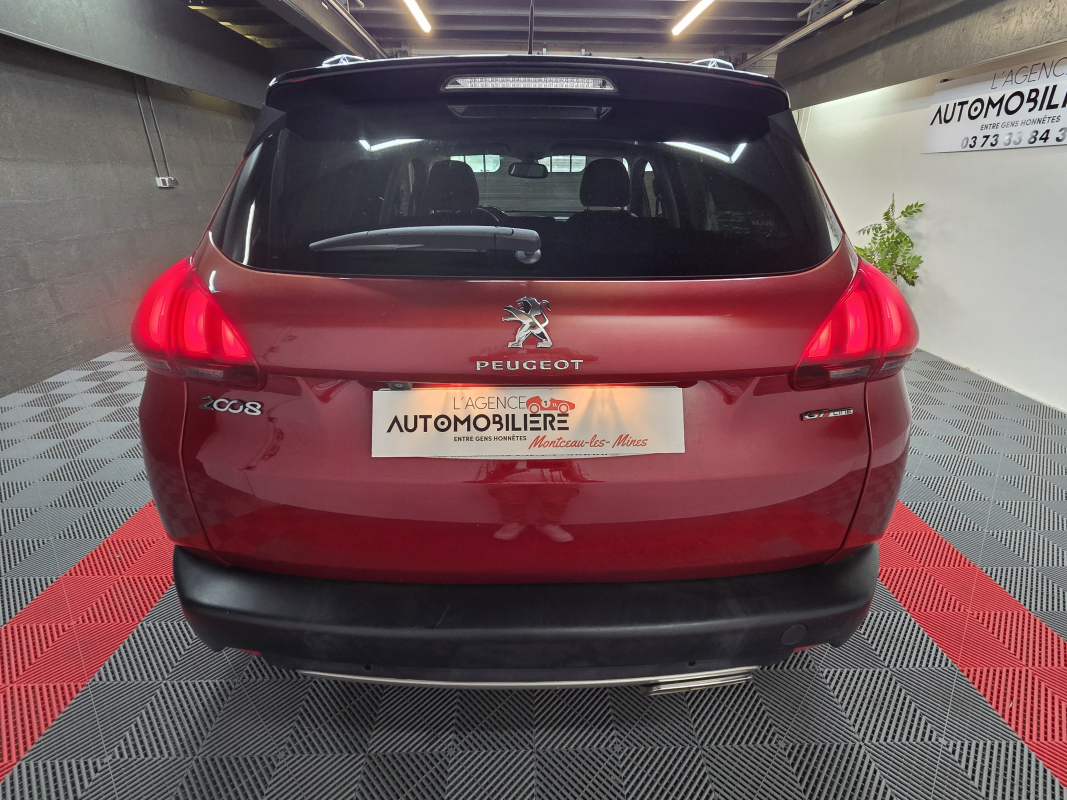 Peugeot 2008 — 6